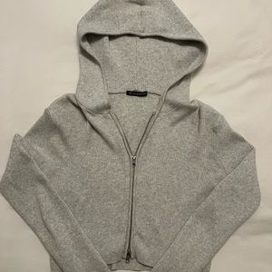 Brandy Melville Arden crop hoodie in light gray, one size